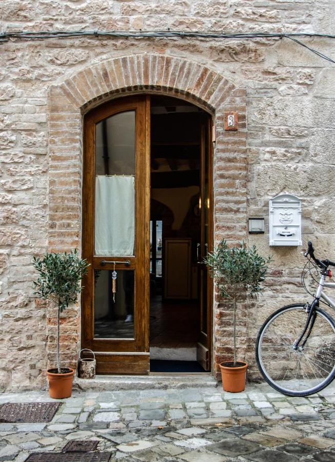 Casa Cristiano Bed & Breakfast Piobbico Luaran gambar